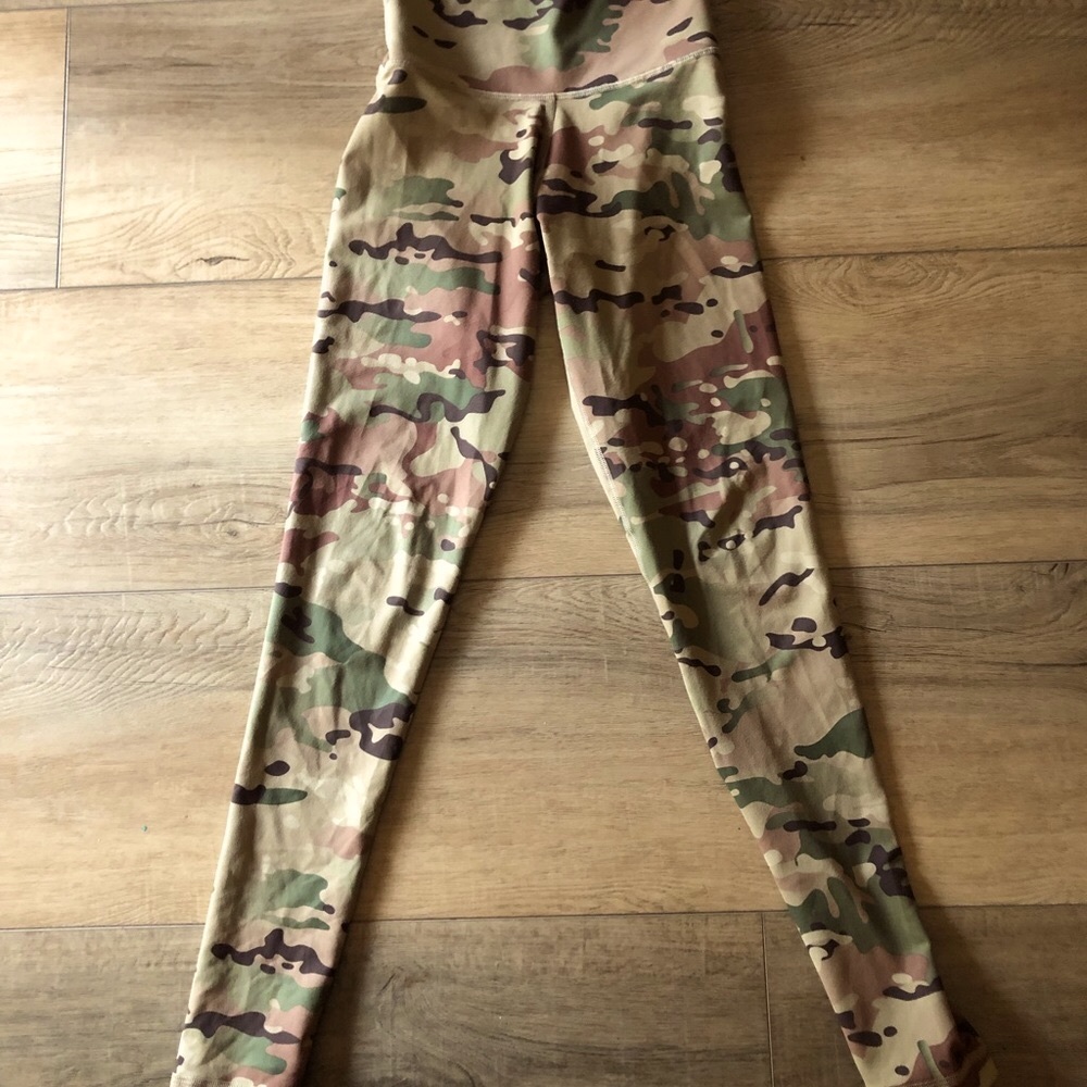 TNA Camo Leggings